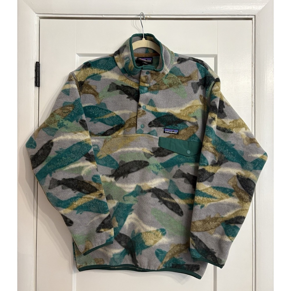 Patagonia Men's X-Small Synchilla Snap-T Fleece Pullover Trout Tales Fish Print